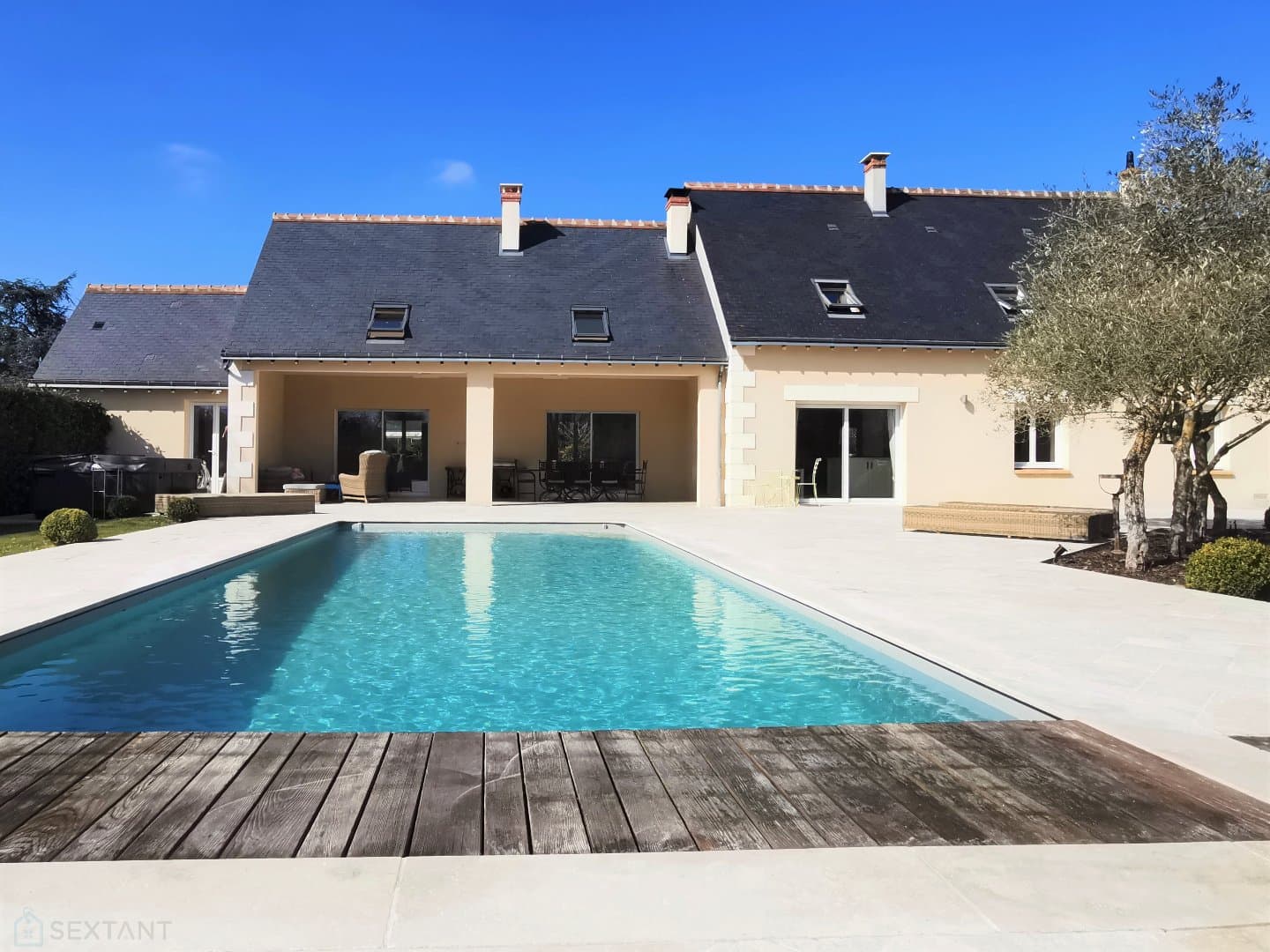 Maison Contemporaine - Belles Prestations -