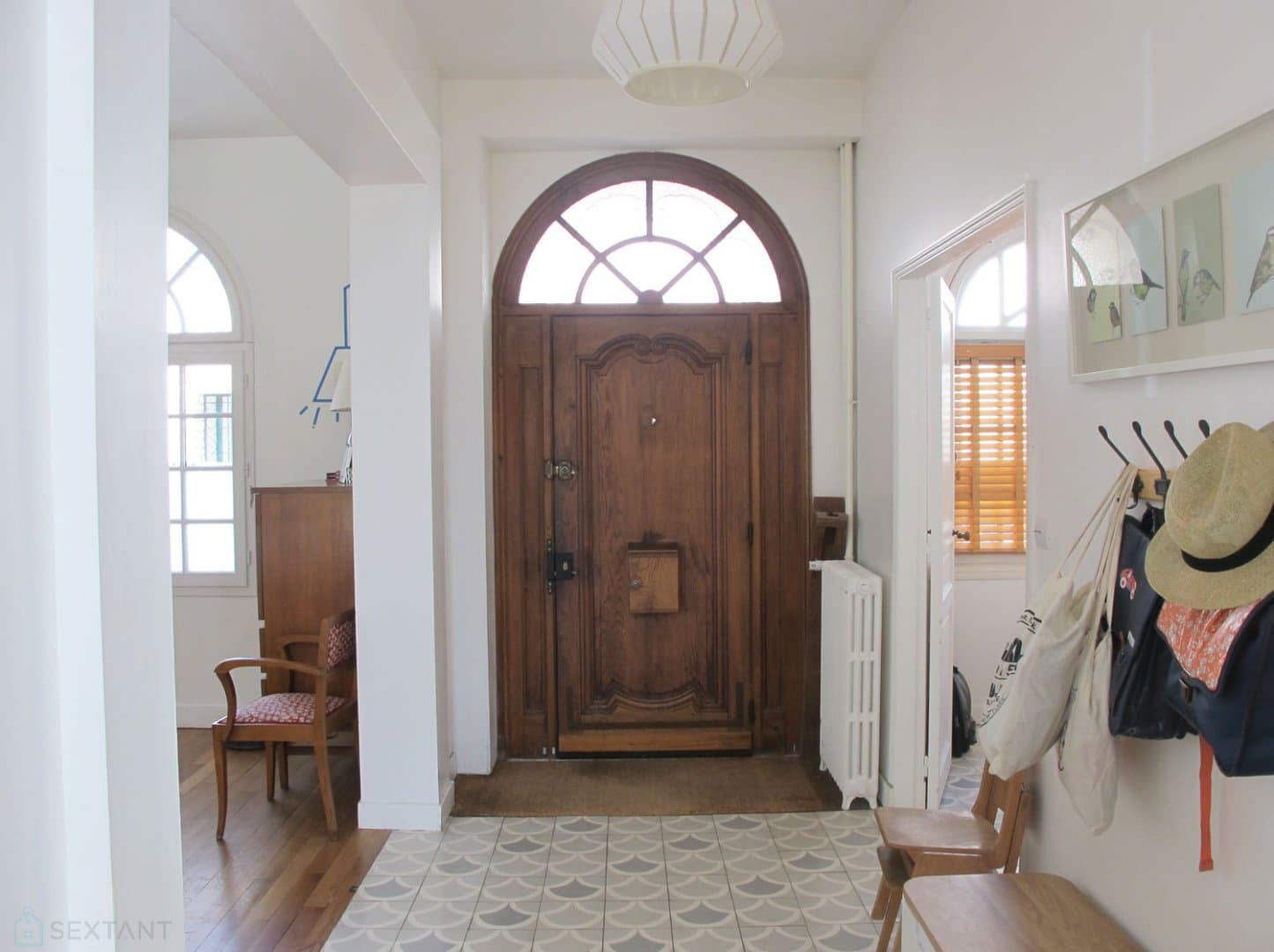 MAISON DE VILLE DES ANNEES 1950, 170M2, 6 CHAMBRES AVEC PETIT JARDIN