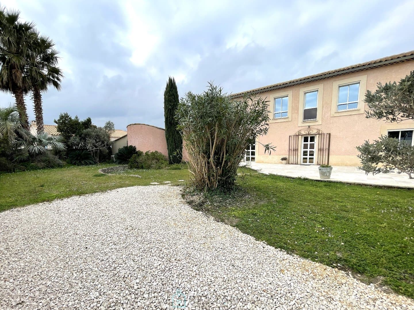 ISTRES - COUP DE C?'UR – VILLA CONTEMPORAINE D’EXCEPTION AVEC PISCINE