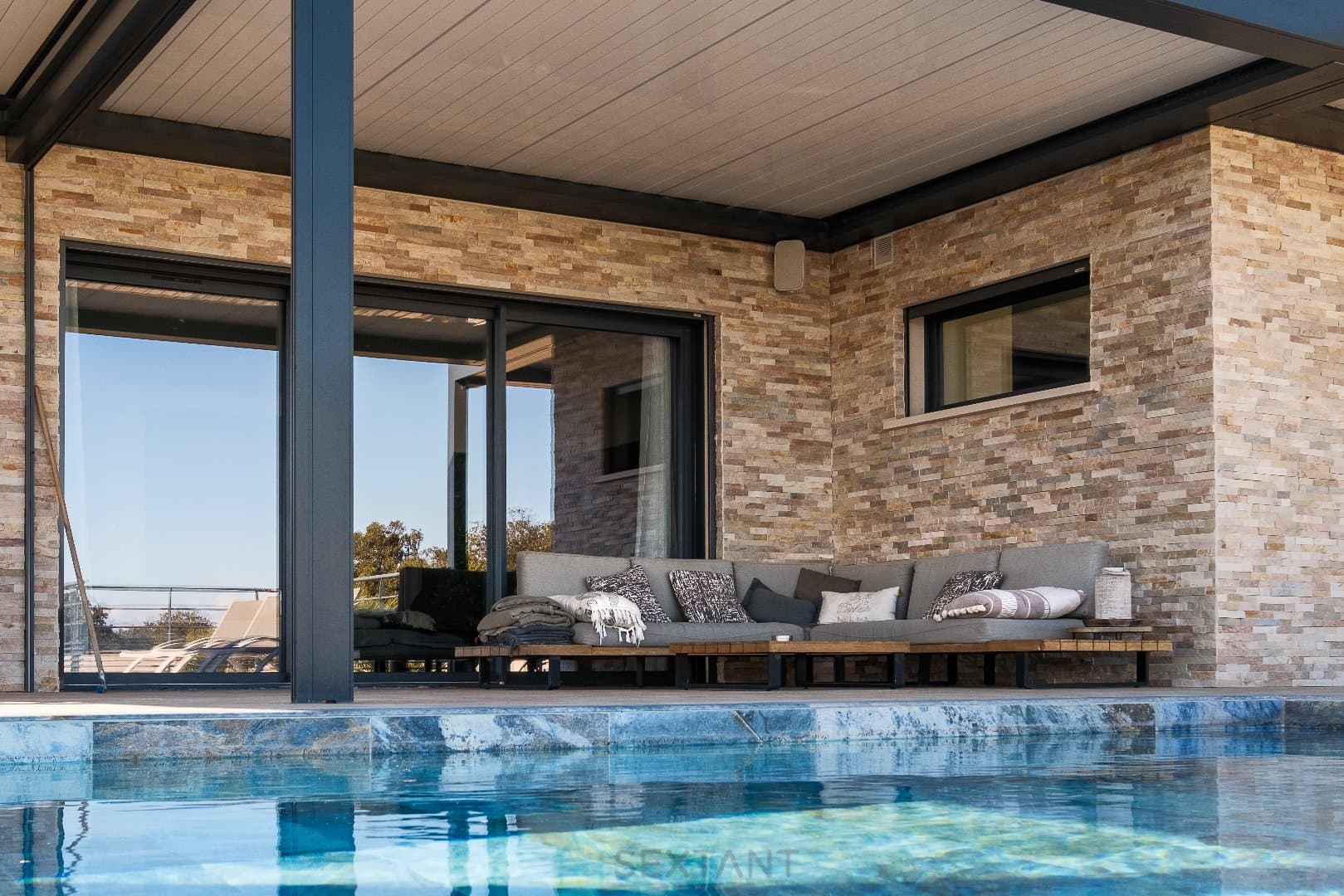 PROVENCE ISTRES - Somptueuse VILLA d’Architecte  – 300m²  – Vue Panoramique – Deux Piscines – 200m de la plage