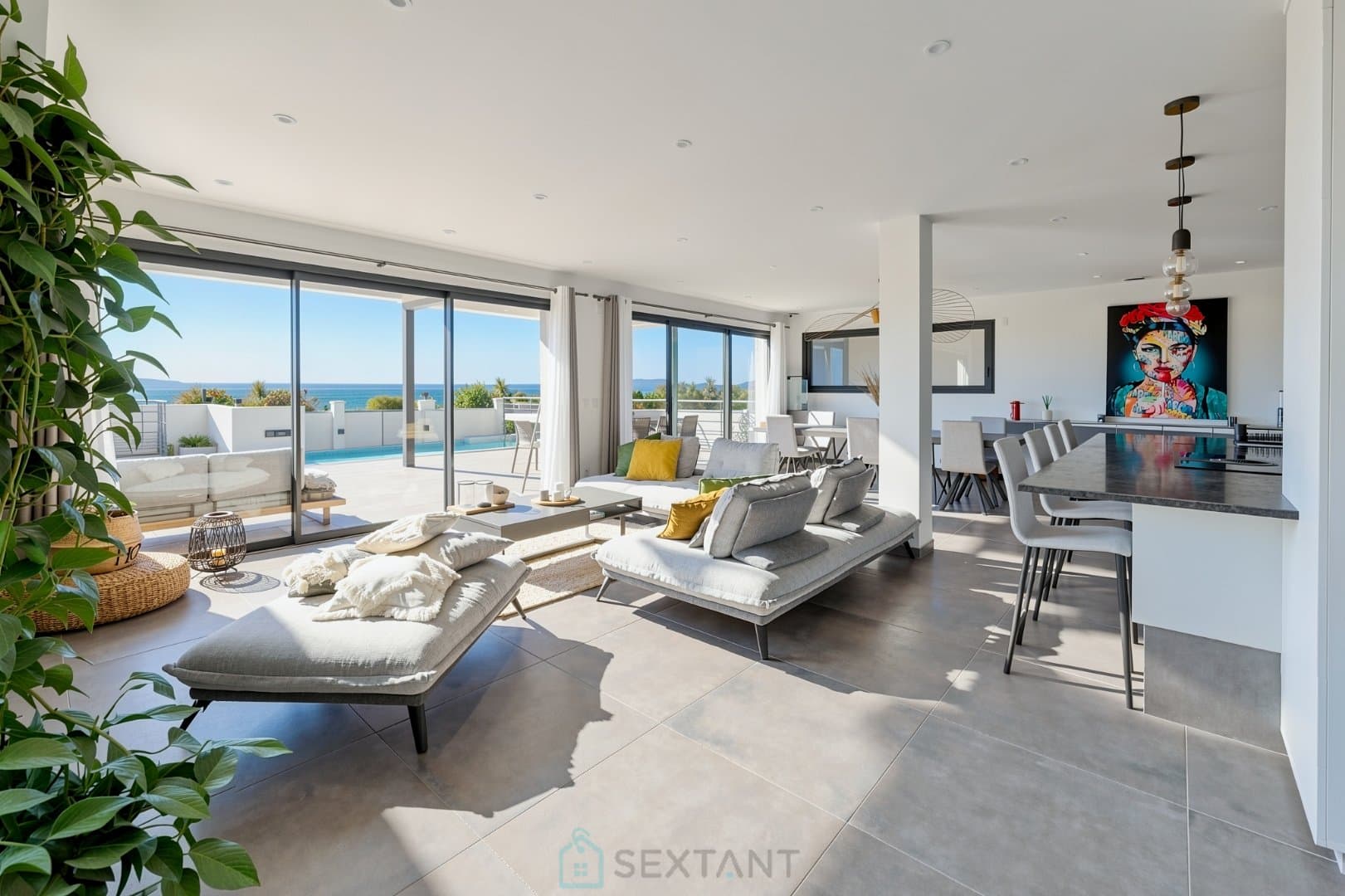 PROVENCE ISTRES - Somptueuse VILLA d’Architecte  – 300m²  – Vue Panoramique – Deux Piscines – 200m de la plage