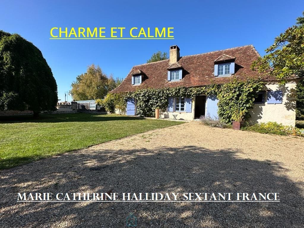 SUPERBE ENCLOS PERIGOURDIN RENOVE AVEC GOUT