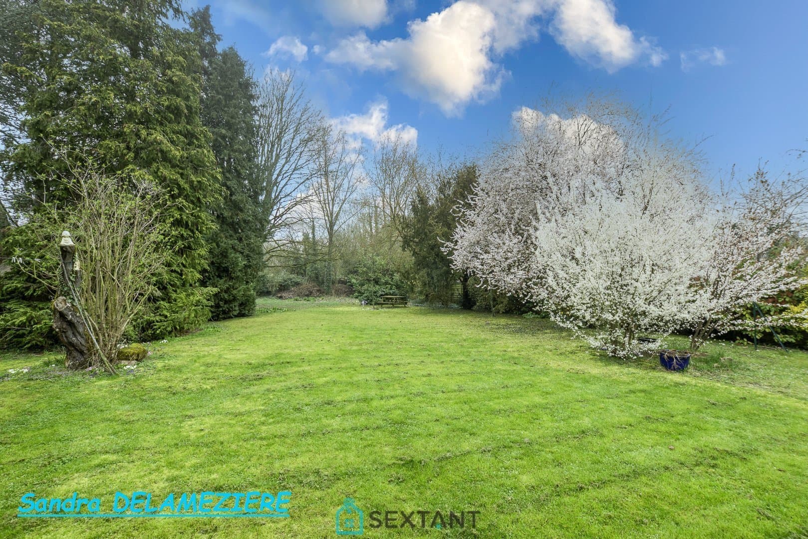 Maison de caractère, Jardin clos, terrasses et dépendance;