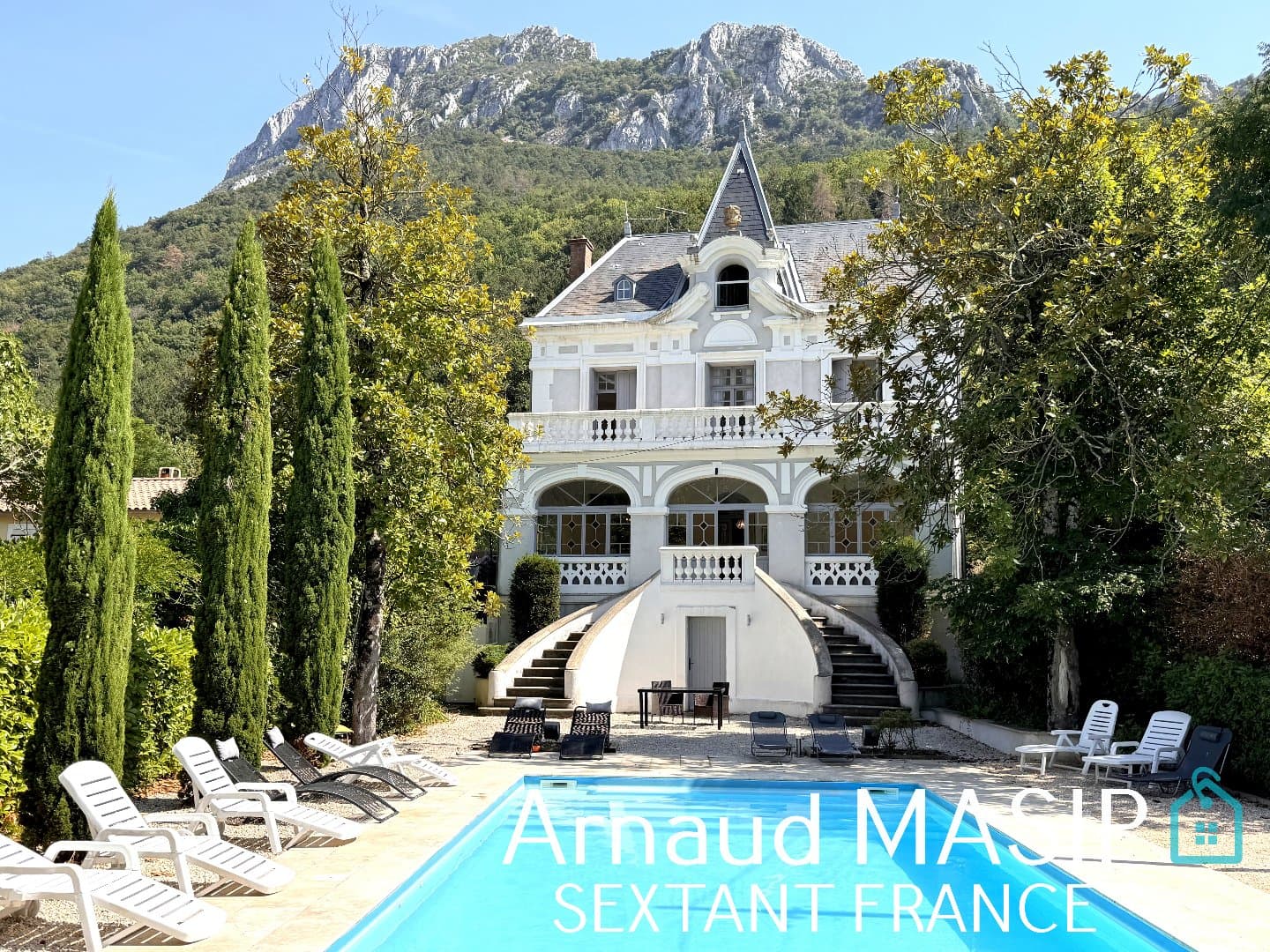 SUBLIME AUTHENTIQUE CHATEAU TOTALEMENT RENOVE AU COEUR DU PAYS CATHARE, PISCINE, VUE CHATEAU