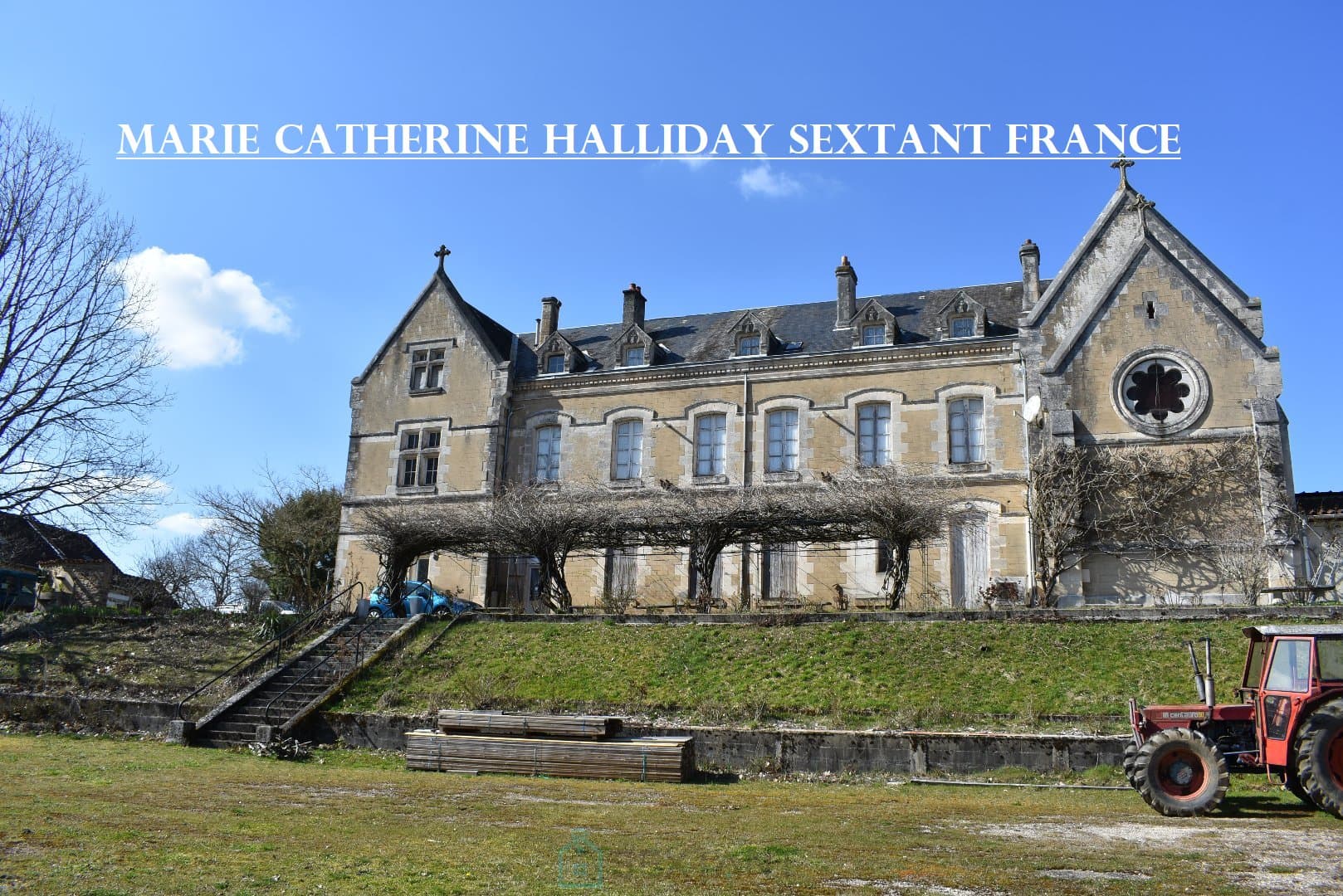 EXCEPTIONNEL ET RARE CHATEAU COUVENT SUR UN TERRAIN DE 3 HA