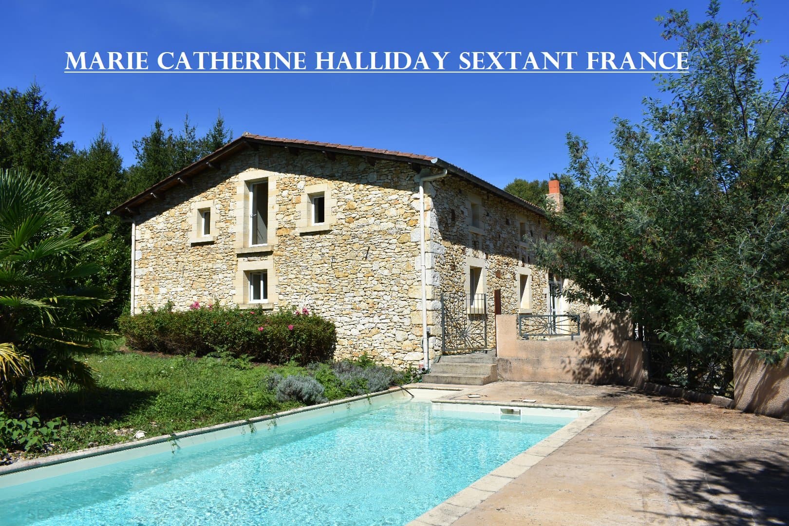 SECTEUR TOURISTIQUE SUBERBE ET VASTE MAISON EN PIERRES