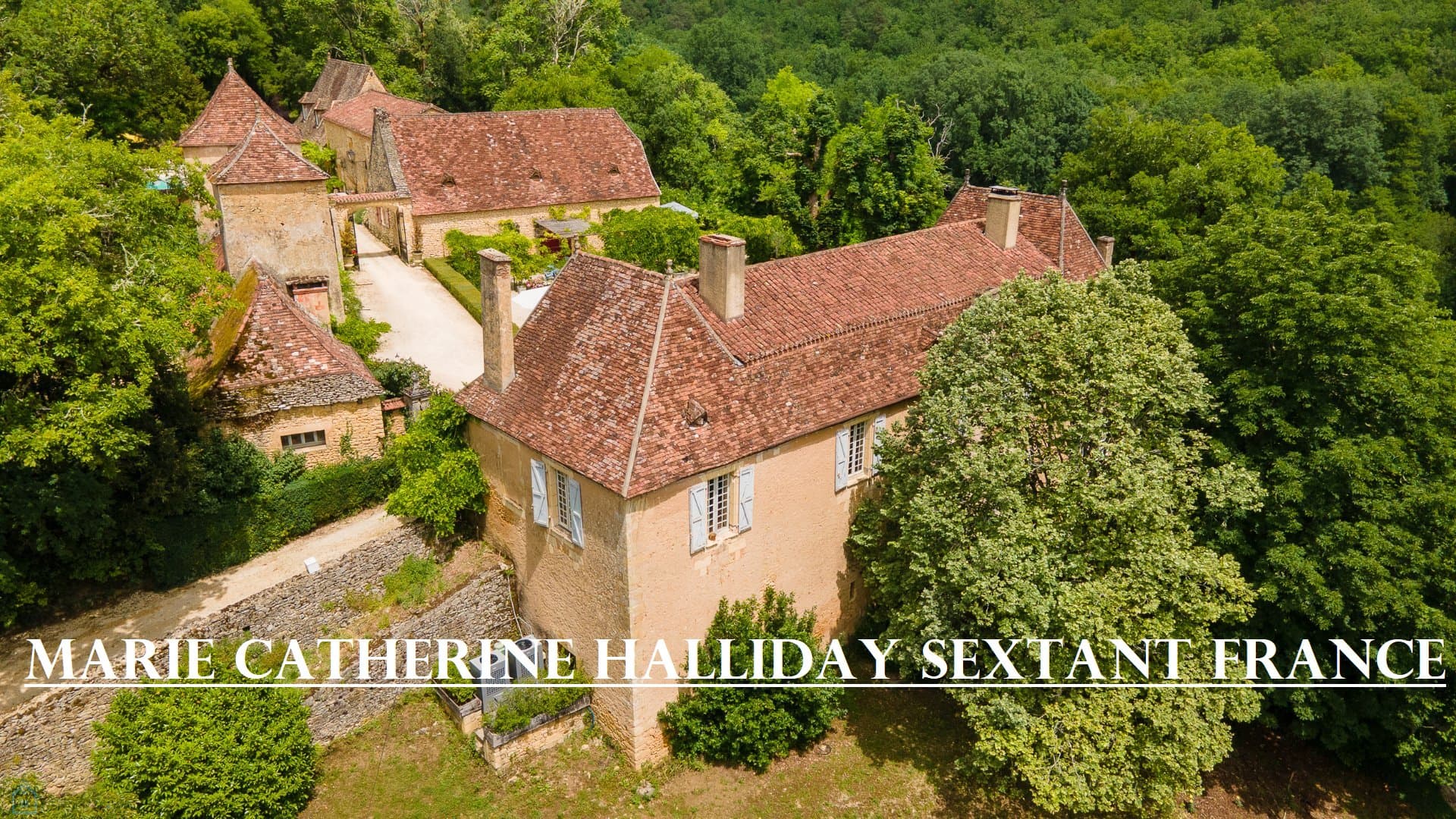 SPECTACULAIRE CHARTREUSE ET SES TROIS MAISONS DE TOUTE BEAUTE !