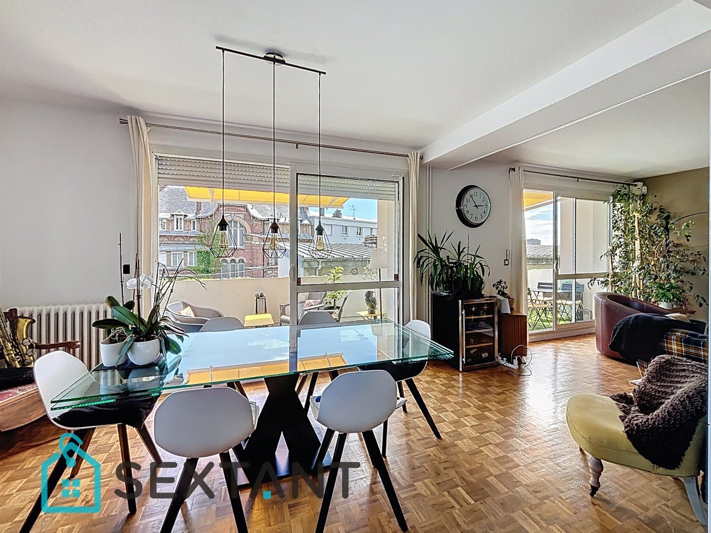 Appartement de 115 m2 avec terrasse plein sud entre centre ville et la plage 